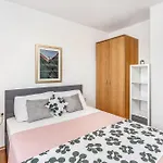 Rising Sun Apartamento Vir