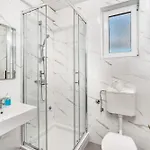 Rising Sun Apartamento Vir