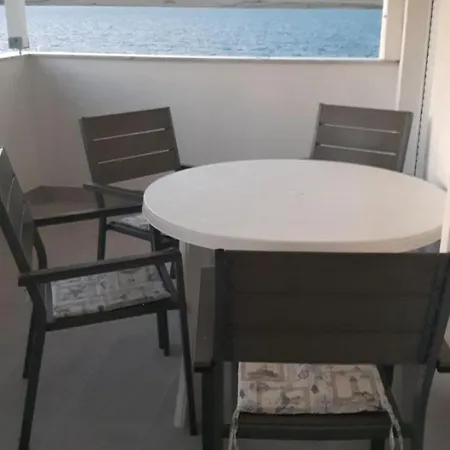 Apartment Rising Sun Vir